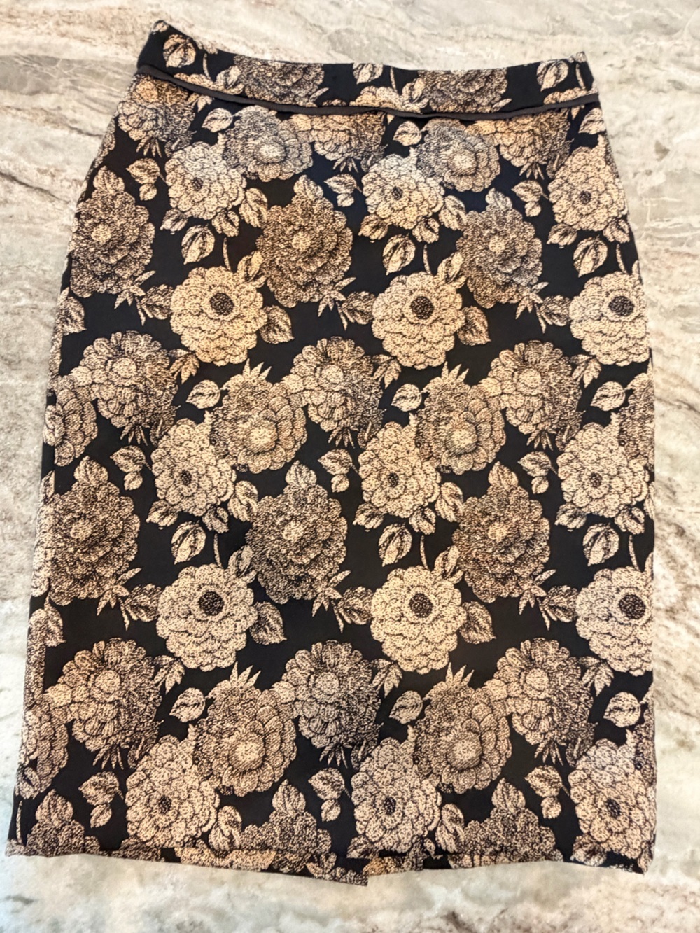 Ann Taylor Pencil Skirt Size 0 Black Gold Metallic Floral Jacquard